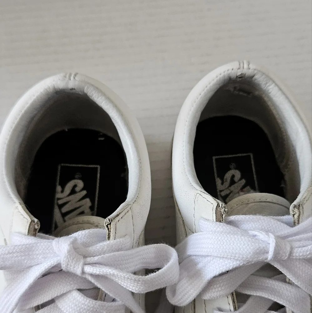Vans Old Skool leather‎ 721356 sneakers size Women's 7.5